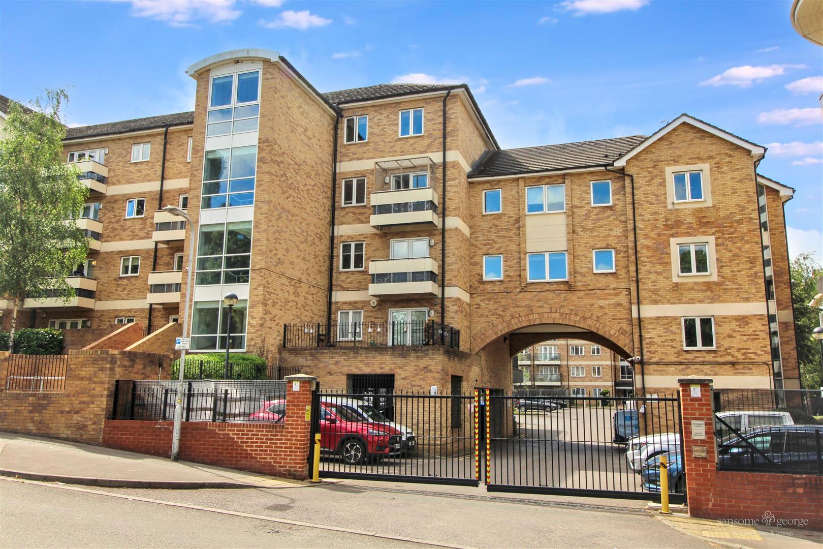 Branagh Court, Reading